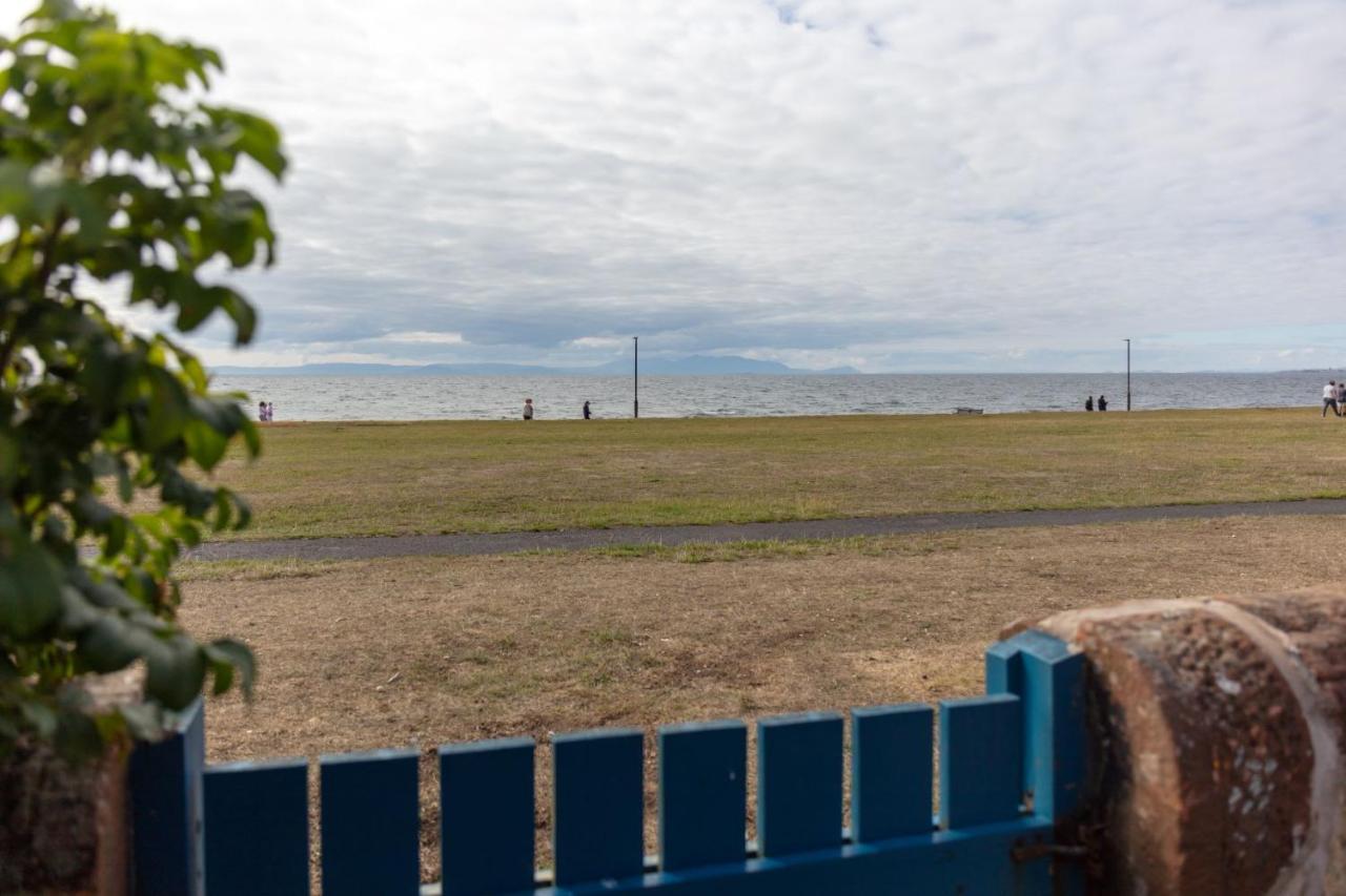 Shore View - Donnini Apartments プレストウィック 部屋 写真